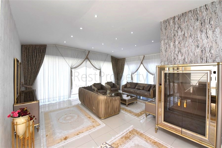 دوبلكس واسع 2 + 1 في منطقة كيستل