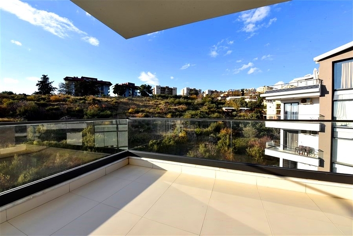 دوبلكس واسع 2 + 1 في منطقة كيستل