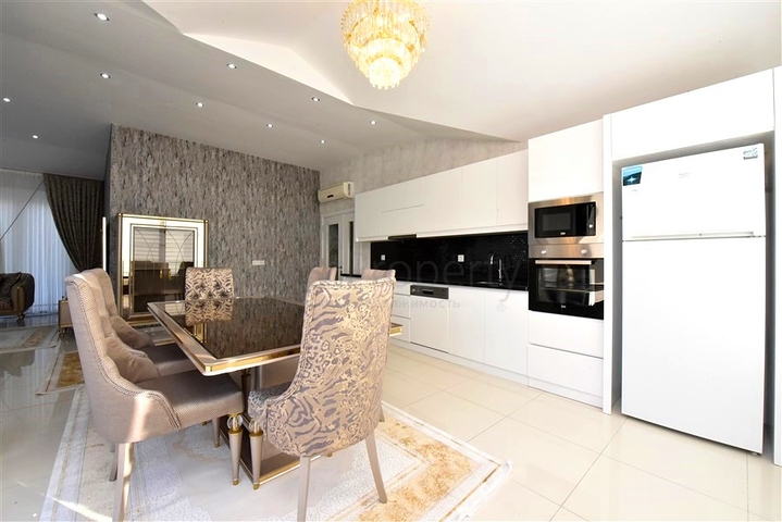 دوبلكس واسع 2 + 1 في منطقة كيستل