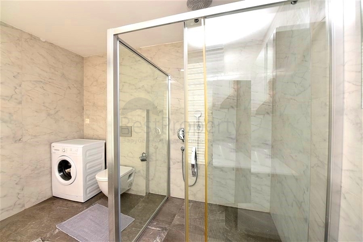 دوبلكس واسع 2 + 1 في منطقة كيستل