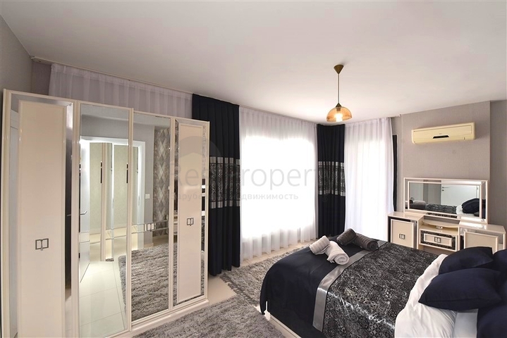 دوبلكس واسع 2 + 1 في منطقة كيستل