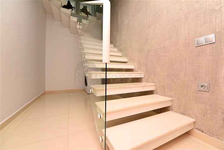 شقة من غرفتي نوم مع أثاث مصمم في منطقة كيستل