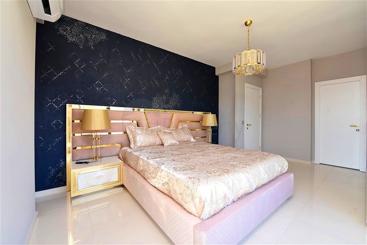 شقة من غرفتي نوم مع أثاث مصمم في منطقة كيستل