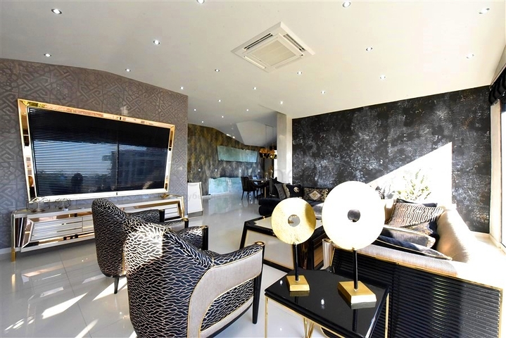 شقة من غرفتي نوم مع أثاث مصمم في منطقة كيستل