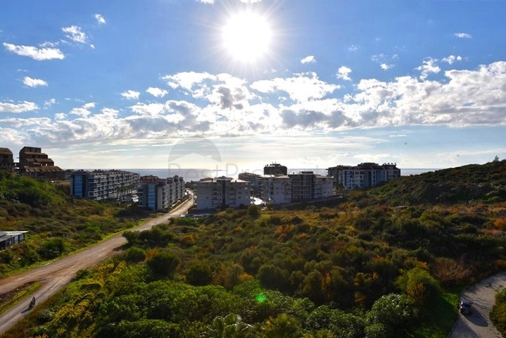 شقة من غرفتي نوم مع أثاث مصمم في منطقة كيستل