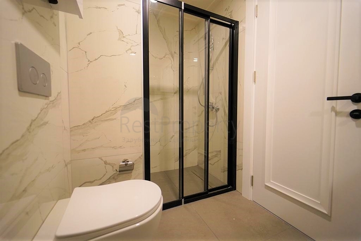 1 + 1 في مجمع فاخر بالقرب من شاطئ كليوباترا