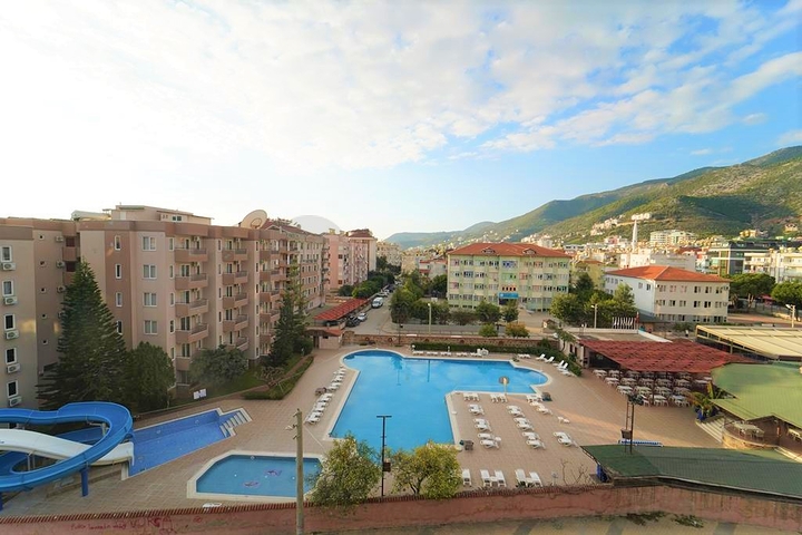 1 + 1 في مجمع فاخر بالقرب من شاطئ كليوباترا