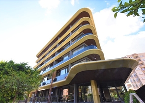 1 + 1 في مجمع فاخر بالقرب من شاطئ كليوباترا