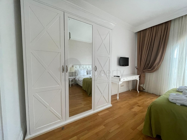 مساكن فاخرة على الساحل الأول