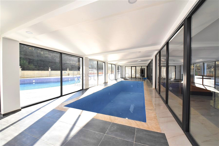 شقة مفروشة بغرفة نوم واحدة في مجمع في غابة الصنوبر