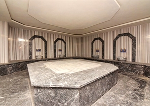 شقة مفروشة بغرفة نوم واحدة في مجمع في غابة الصنوبر