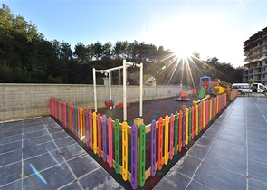 شقة مفروشة بغرفة نوم واحدة في مجمع في غابة الصنوبر