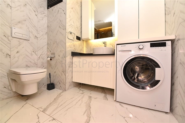 شقة للإيجار على بعد 5 دقائق من الشاطئ في وسط ألانيا