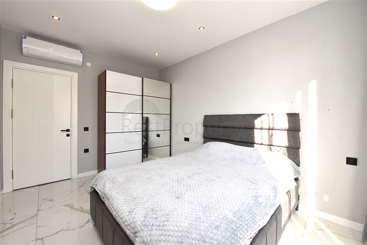 شقة للإيجار على بعد 5 دقائق من الشاطئ في وسط ألانيا