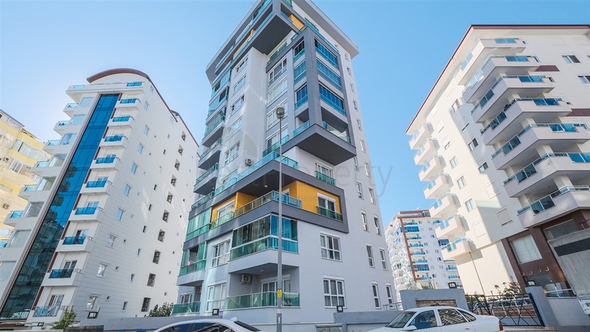 شقة 1+1 في محمودلار ، 600 متر من البحر