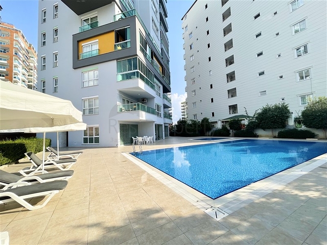 شقة 1+1 في محمودلار ، 600 متر من البحر