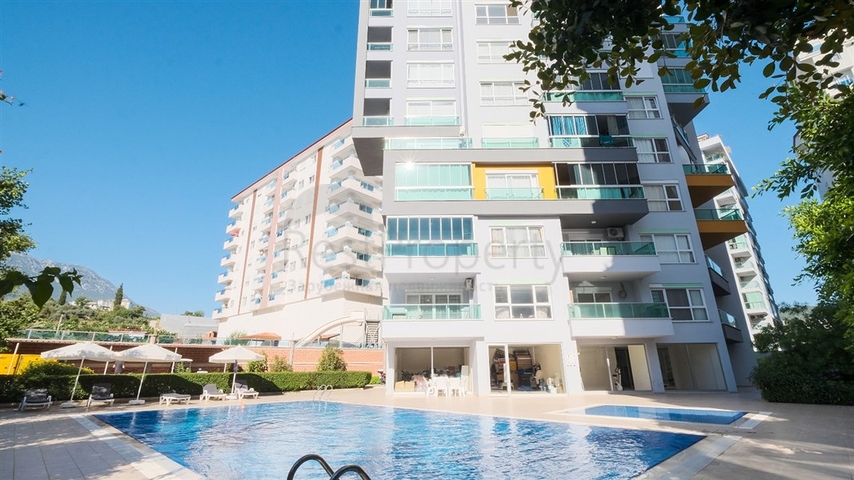 شقة 1+1 في محمودلار ، 600 متر من البحر