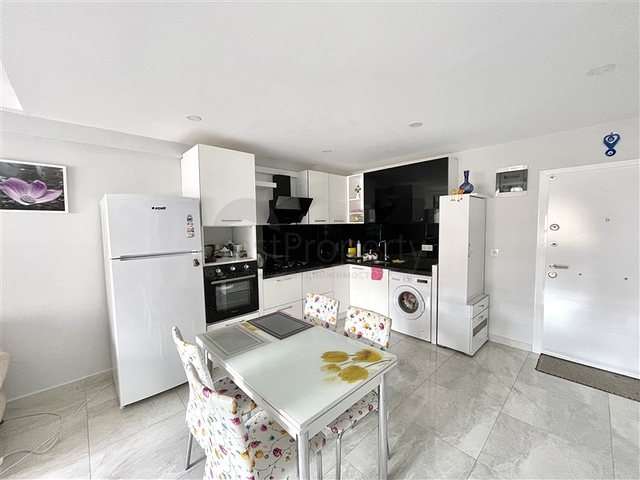 شقة 1+1 في محمودلار ، 600 متر من البحر