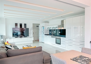 شقة مفروشة بغرفة نوم واحدة في منطقة كيستل