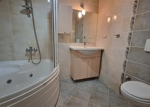 شقة فسيحة 2 + 1 في منطقة جيكجيلي شقة فسيحة 2 + 1 في منطقة جيكجيلي