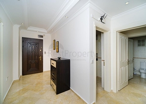 شقة فاخرة مطلة على البحر والقلعة في منطقة توسمور           شقة فاخرة مطلة على البحر والقلعة في منطقة توسمور