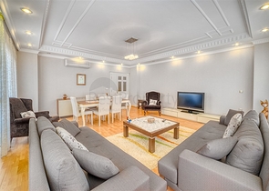 شقة فسيحة في وسط ألانيا