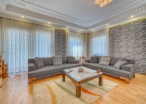 شقة فسيحة في وسط ألانيا