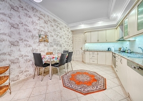 شقة فسيحة في وسط ألانيا