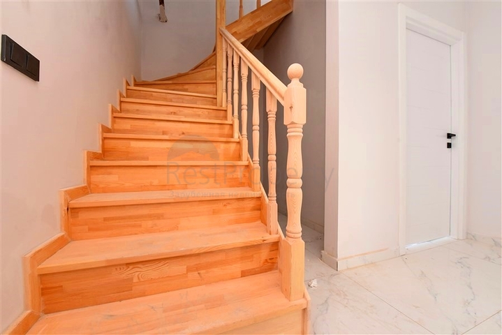 بنتهاوس 3+1 في غازي باشا مطلة على البحر