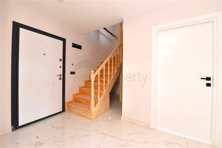 بنتهاوس 3+1 في غازي باشا مطلة على البحر