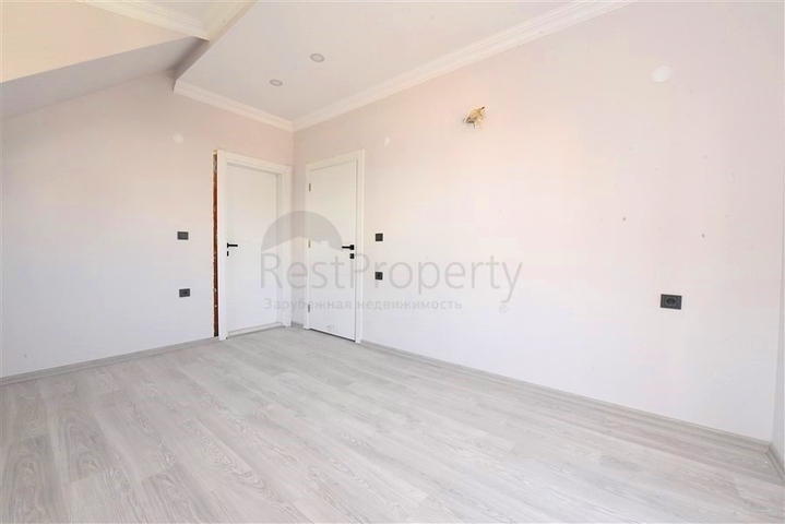 بنتهاوس 3+1 في غازي باشا مطلة على البحر