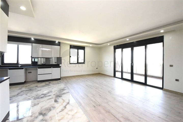 بنتهاوس واسع 4 + 2 في منطقة غازي باشا