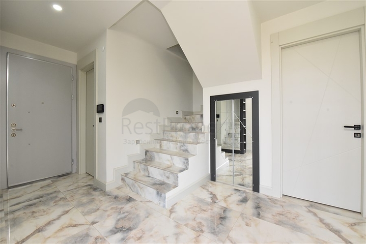 بنتهاوس واسع 4 + 2 في منطقة غازي باشا