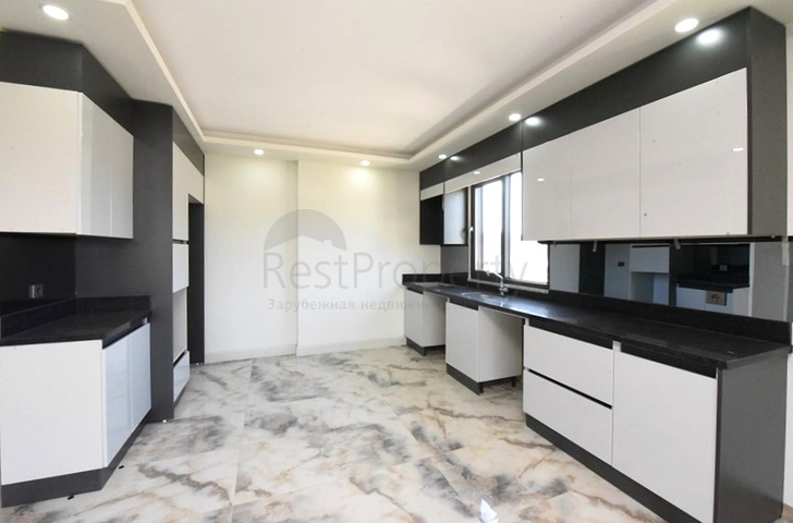 بنتهاوس واسع 4 + 2 في منطقة غازي باشا