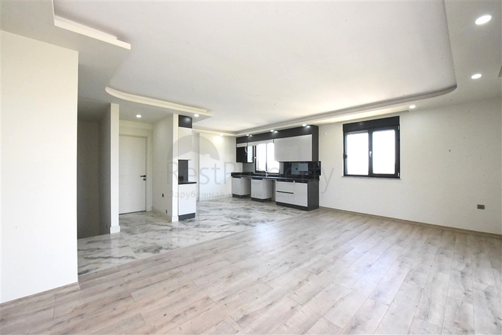 بنتهاوس واسع 4 + 2 في منطقة غازي باشا