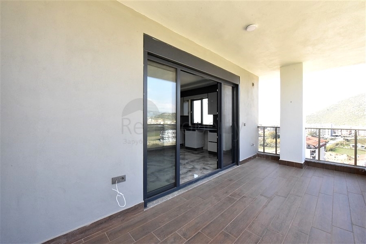 بنتهاوس واسع 4 + 2 في منطقة غازي باشا