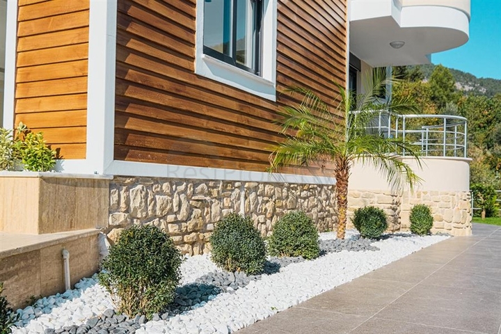 فيلا في منطقة خلابة من ألانيا