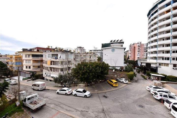 شقة 2+1 400 متر من شاطئ كليوباترا