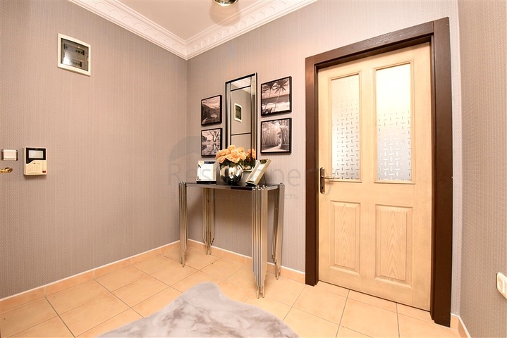 شقة 2+1 400 متر من شاطئ كليوباترا