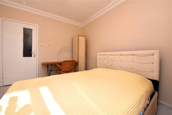 شقة للمعيشة والتأجير بسعر مغري 