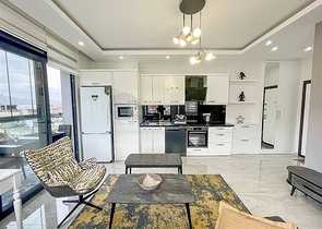 شقة 1+1 في وسط ألانيا