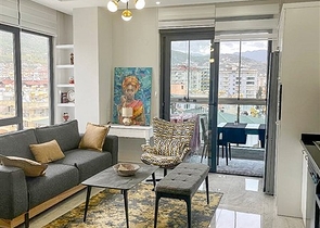 شقة 1+1 في وسط ألانيا