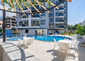 شقة 1+1 في وسط ألانيا