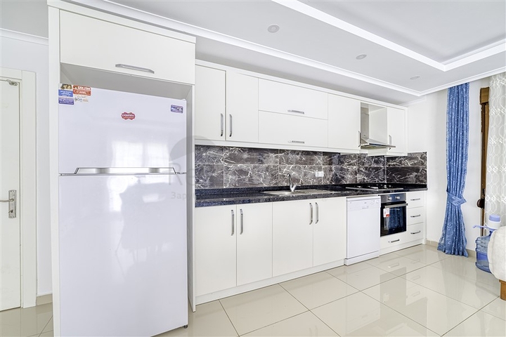 دوبلكس 3 + 1 مع حديقة خاصة في منطقة كستل