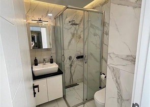 شقة 1+1 في وسط ألانيا في مبنى جديد