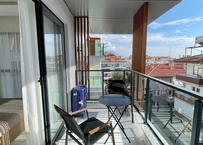 شقة 1+1 في وسط ألانيا في مبنى جديد