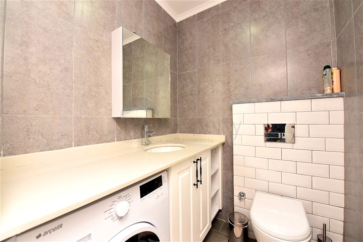 أوبا بنتهاوس مع منظر جميل