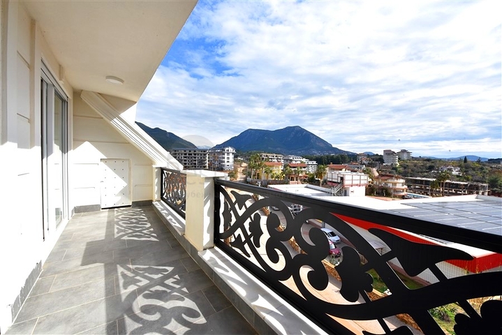 أوبا بنتهاوس مع منظر جميل