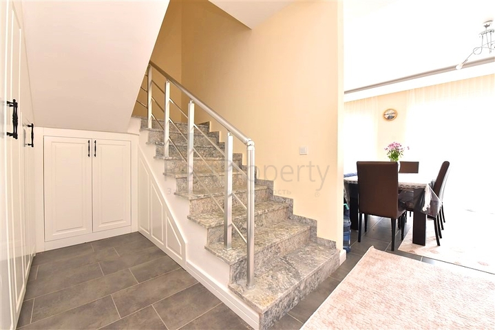 أوبا بنتهاوس مع منظر جميل