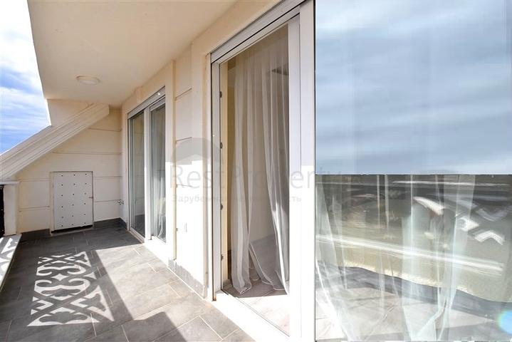 أوبا بنتهاوس مع منظر جميل